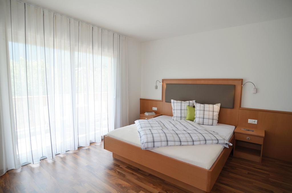 Garni Hotel Peterlinhof Caldaro Kamer foto
